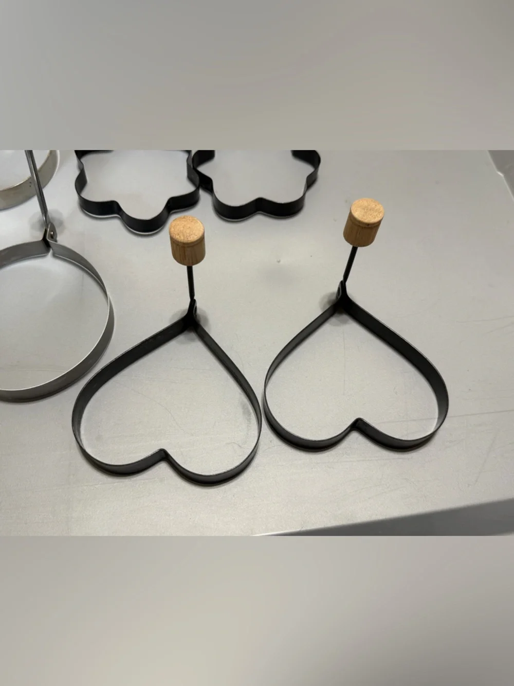 Black Nonstick Pancake and Egg‎ Ring Set with Wooden Handles lot of 7